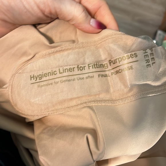 Honeylove Mid-Thigh Bodysuit Shapewear NWOT Medium Compression Nude Tan - Picture 9 of 10